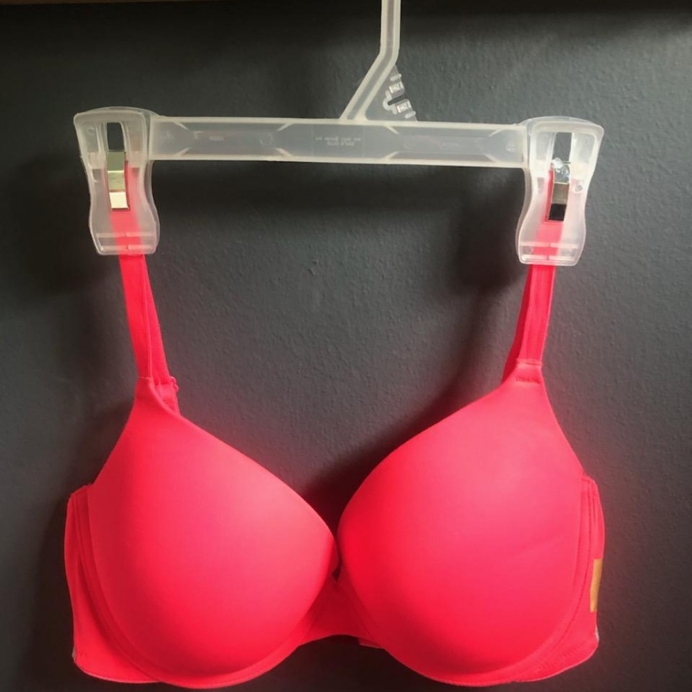 VS Pink push up bra